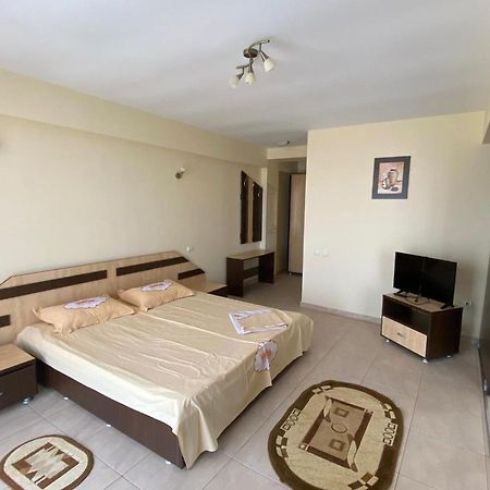 Villa Pescarus 科斯蒂内什蒂 外观 照片